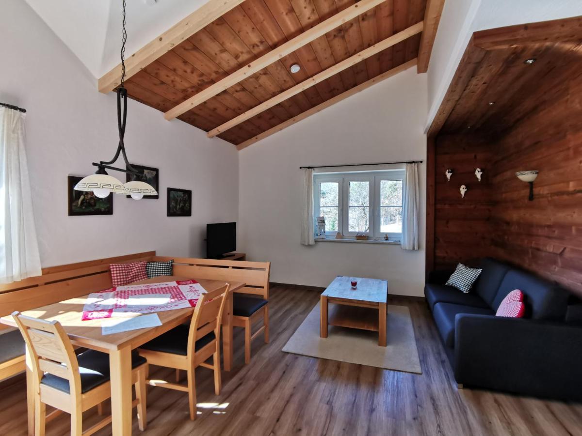 Brucklerhof Apartment