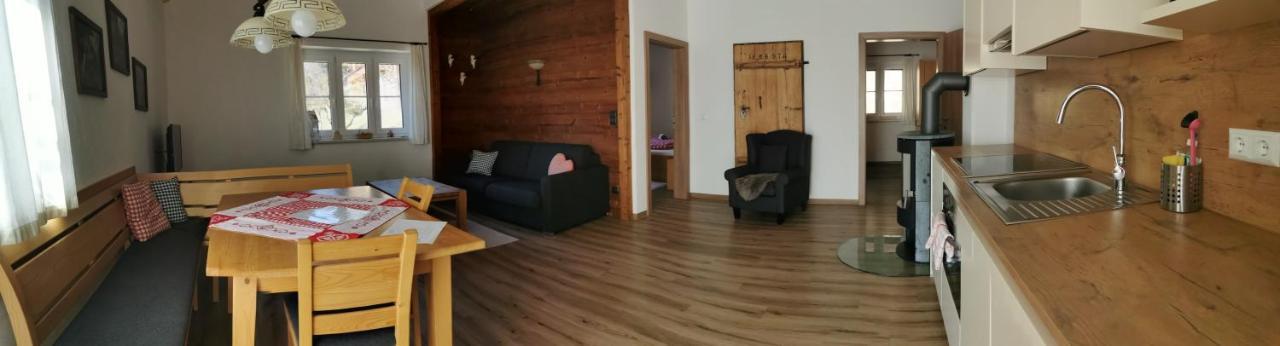 Brucklerhof Apartment
